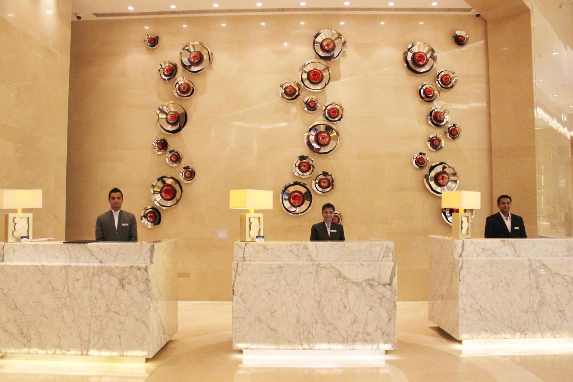 Courtyard By Marriott Pune Chākan Exteriör bild
