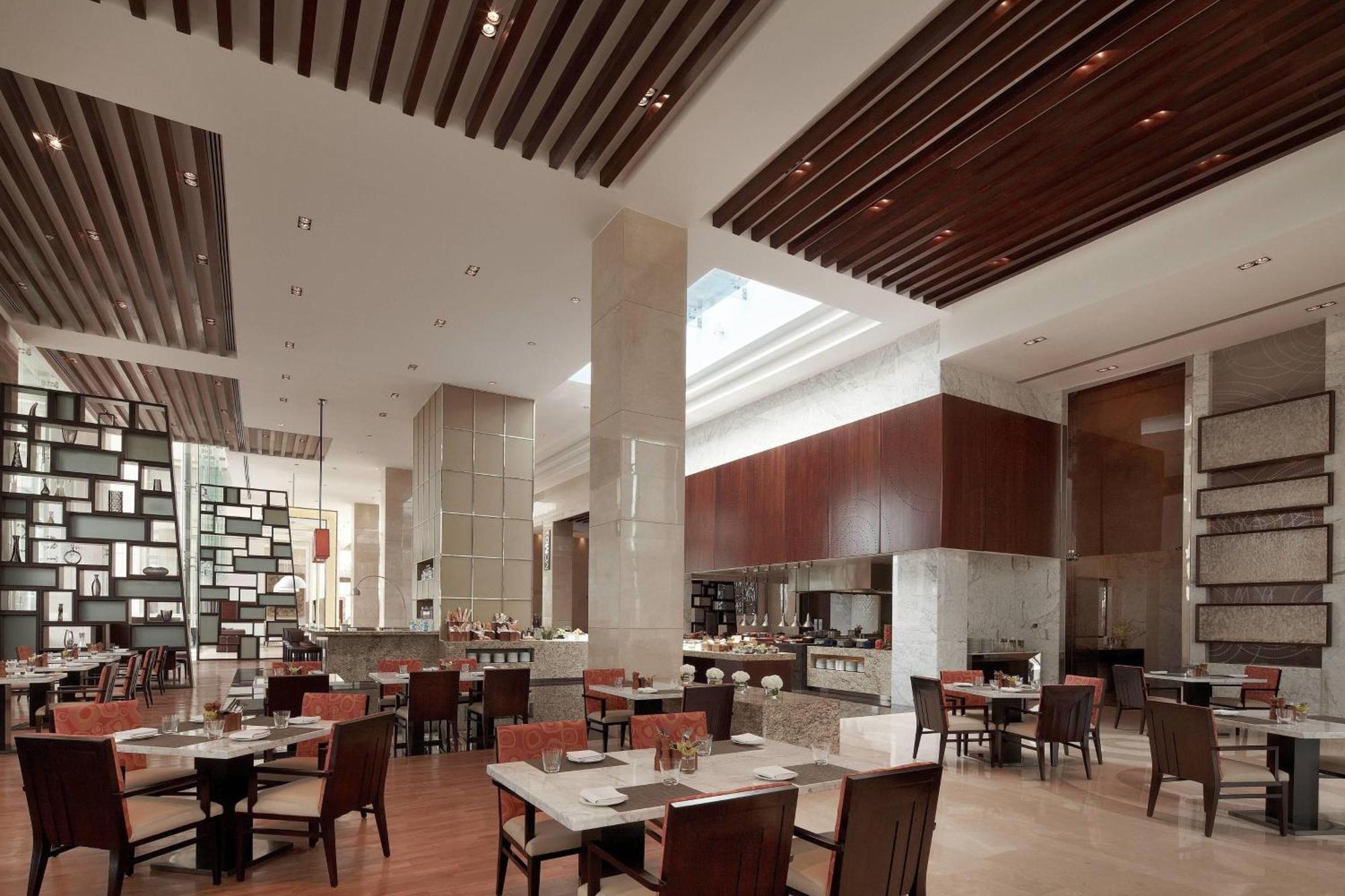Courtyard By Marriott Pune Chākan Exteriör bild